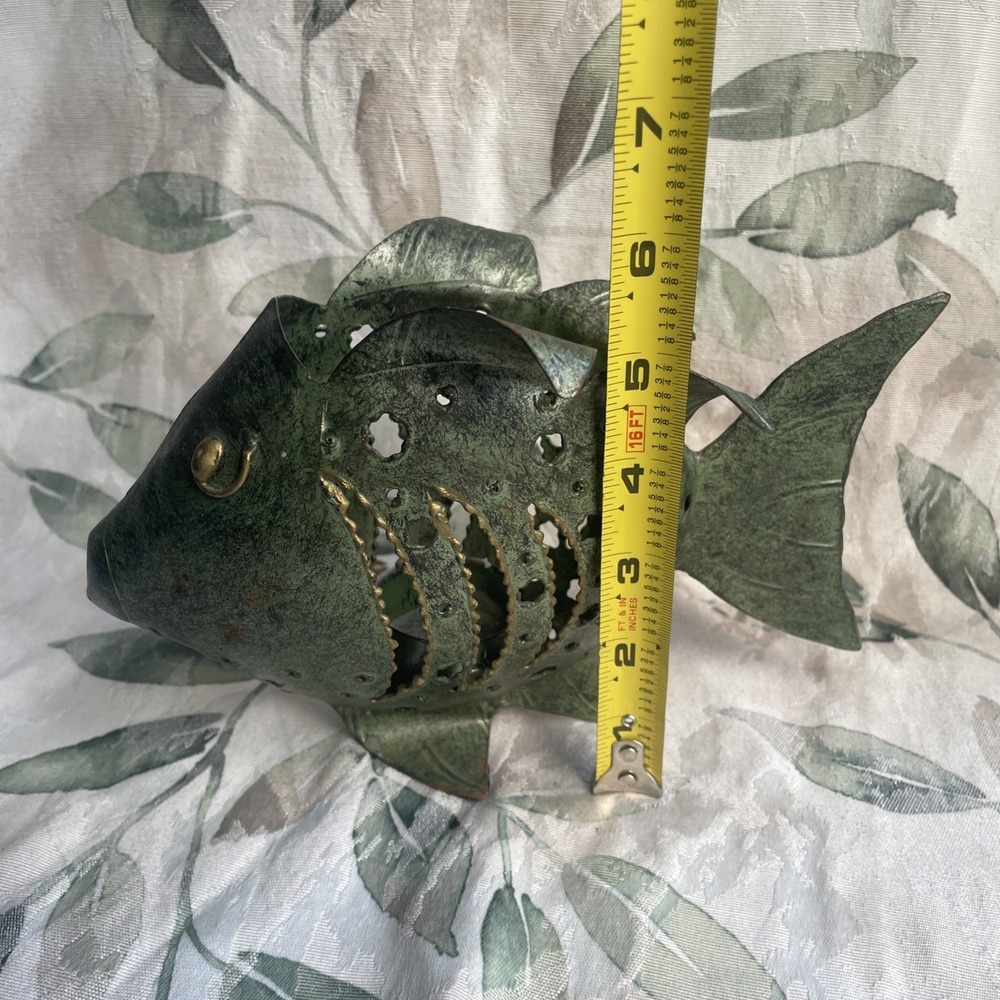 Metal‎ Fish Shaped Sculpture Tea Light Candle Holder Décor Green w/Gold Accents - Picture 4 of 5
